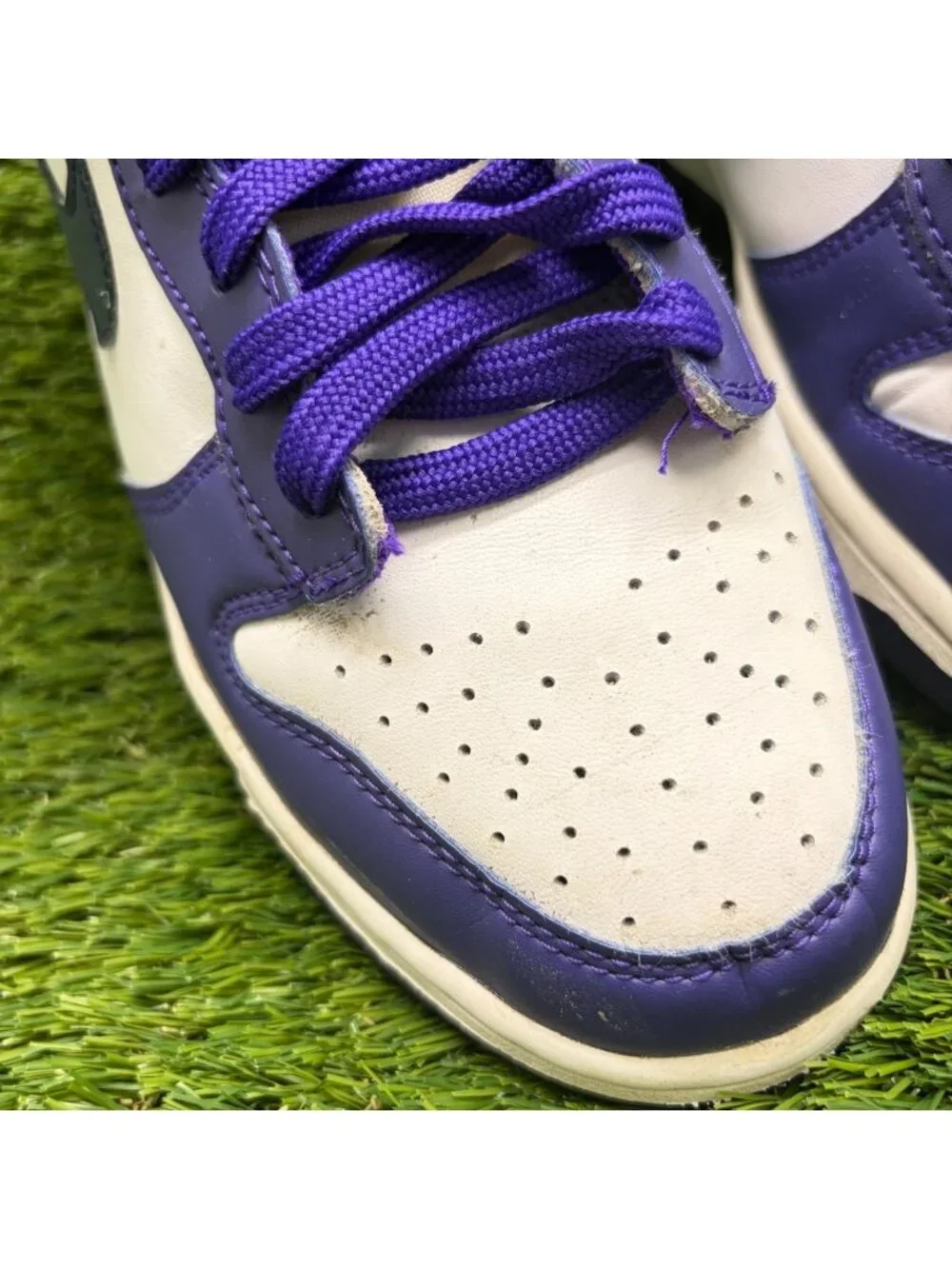 Nike Dunk High Boys Size 7Y Purple White Athletic Walking Leather Shoes Sneakers